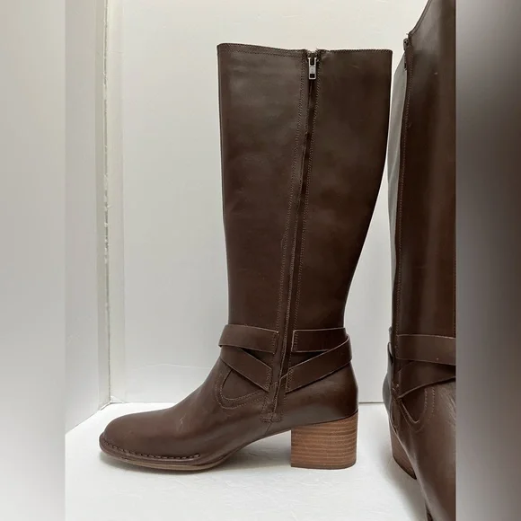 Ugg Bandara Tall Leather Boots size 10 - Picture 7 of 16